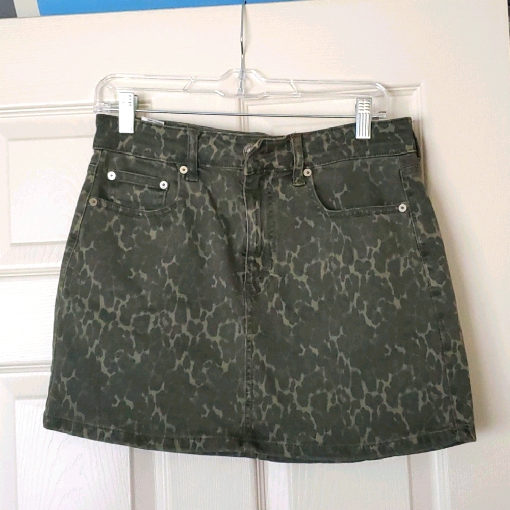 Camo skirt